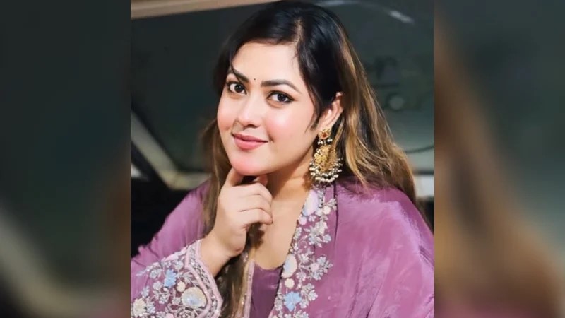 আওয়ামী লীগ নেত্রী দোলনা গ্রেফতার